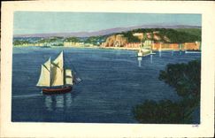 CPA Nice Entree du port et vue Generale