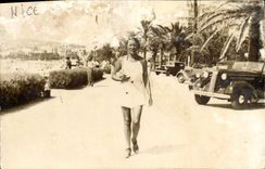 Real photo Nice 1933 Young woman