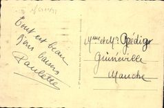 Niza de la POSTAL de la VENDIMIA vista a través los pinos