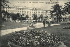 CPA Nice Un coin des Jardins Albert l er 