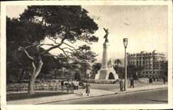 POSTAL de la VENDIMIA Niza el jardín Albert er y monumento de la anexión