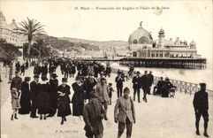 VINTAGE POSTCARD Nice Walk of English and Palate of the Pier