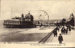 CPA Nice La Palais de la Jetee et la Promenade des Anglais 