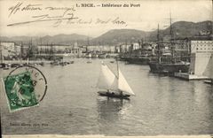 CPA Nice Interieur du Port Bateau