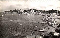 CPM Saint Jean Cap Ferrat la Plage le Port et Saint Hospice