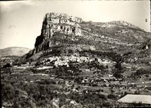 CPM Saint Jeannet Vue generale Sur le Village et le Baou 