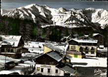 CPM Valberg Les Hotels et le Chaine du St Honorat 