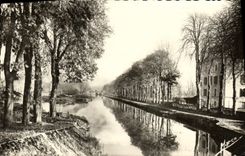 CPM Ancy le Franc Le canal de Bourgogne 