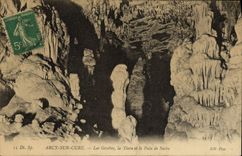 CPA D'Arcy Sur Cure Les Grottes la Tiare et le Pain de Sucre