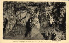 CPA Arcy Sur Cury Grottes D'Arcy La Tiare et le pain de sucre