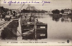 CPA Auxerre Les Bords de L'Yonne Au Moulin de Batardeau