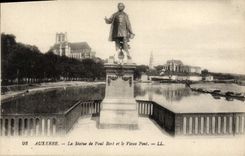 CPA Auxerre La Statue de Paul Bert et le Vieux Pont