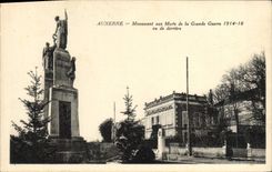 VINTAGE POSTCARD Auxerre War memorial Of the Great War Seen Of Behind Militaria
