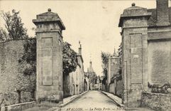 CPA Avallon La Petite Porte