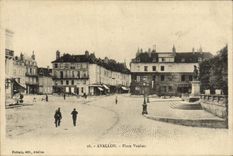 CPA Avallon Places Vauban