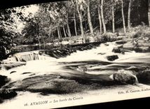 CPA Avallon Les Bords Du Cousin