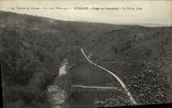 CPA Avallon Route De Pontaubert La Vallee Jolie Vallee du Cousin