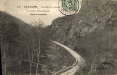 CPA Avallon Vallee Du Cousin Un Coin Pittoresque Route de Pontaubert