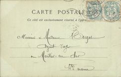 CPA Avallon L'Eglise Saint Lazare Et La Tour De l'Horloge