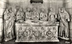 CPM Joigny Interieur De l'Eglise St Jean La Mise Au Tombeau