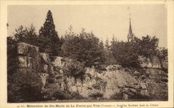 VINTAGE POSTCARD Monastery of co. Marie of Pierre who Transfers Under the rocks in the fence