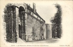 CPA Sens La Poterne des Anciennes fortifications Gallo romaines 