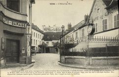 CPA Sens L'hotel de l'Ecu Garage