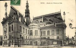 VINTAGE POSTCARD Sens Apse of I' Town hall