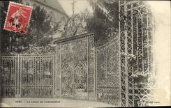 VINTAGE POSTCARD Sens the Grid Of the archbishop's palace