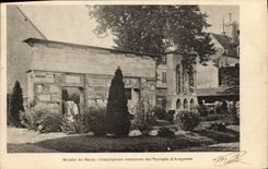 CPA Sens Musee de Sens Inscription romaine du Temple d'Auguste