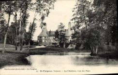 CPA St Fargeau Le Chateau vue du Parc