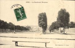 CPA Sens Le Boulevard Maupoue