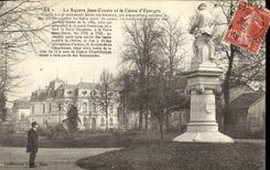 CPA Sens Le Square Jean Cousin et la Caisse d'Epargne