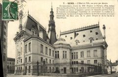 VINTAGE POSTCARD Sens the Town hall seen from by behind