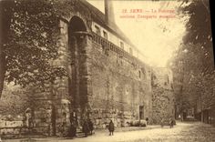 CPA Sens La Poterne anciens Remparts Romains