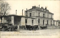 CPA Sens La Gare Vue Exterieure