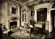 CPM Tanlay Le Chateau Un Chambre
