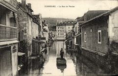 CPA Tonnerre La Rue De Venise Barque 