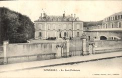 CPA Tonnerre La Sous Prefecture
