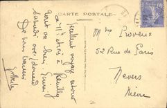 CPA Vezelay La Rue des Ecoles