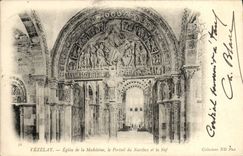 CPA Vezelay Eglise de la Madeleine le Portail du Narthex et la nef