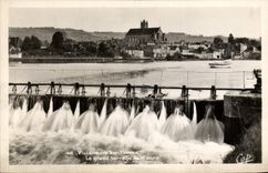 CPA Villeneuve Sur Yonne Le Grand Barrage De l'Yonne