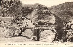 CPA Haute Vallee Du Var Passerelle Saint Leger Et Village De Daluis
