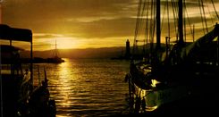 CPM Lumiere Et Beaute De La Cote d'Azur Parure d'Or Sur Les yachts au soleil couchant 