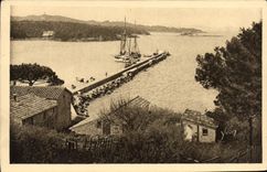 Islas de la POSTAL de la VENDIMIA de Hyeres Porquerolies el barco de los caminos