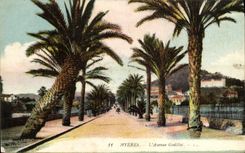 CPA Hyeres L'Avenue Godillot