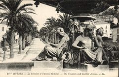 CPA Hyeres La Fontaine et I'Avenue Godillot 