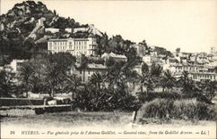 CPA Hyeres Vue Generale Prise de I'Avenue Godillot