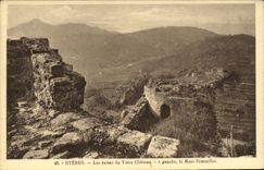 CPA Hyeres Les ruines du Vieux Chateau A gauche Le Motn Fenouillet 