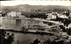 MODERN CARD Lavandou the Beach